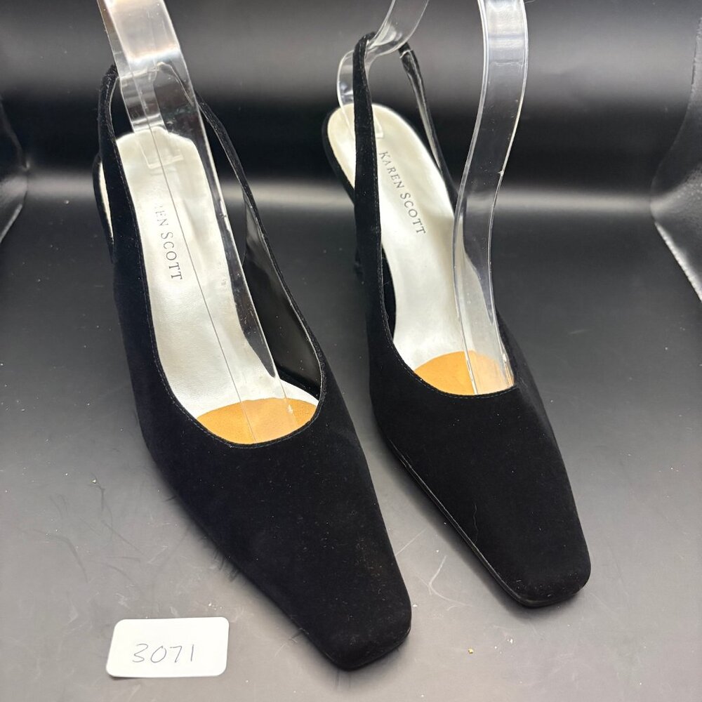 Karen Scott Black Velvet elegant dress pumps - 6 (EUC)